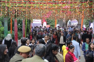 Visitors arrive at the ZEE Jaipur Literature Festival (1)