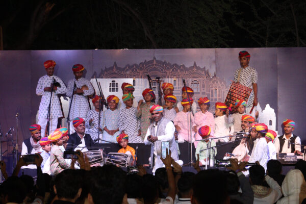 Nanhe Manganiyar performing at Jawahar Kala Kendra 